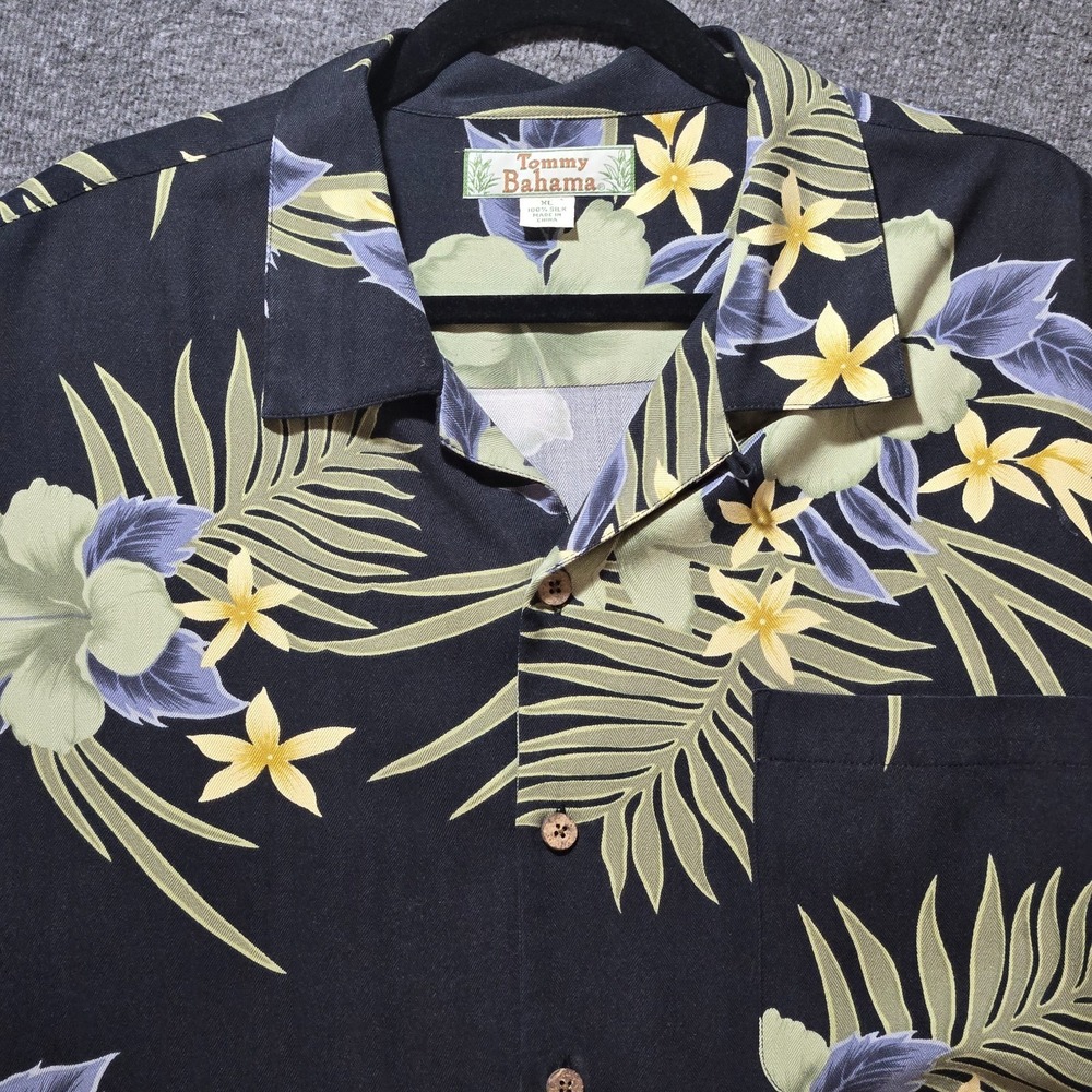 Tommy Bahama 100% Silk Tropical Hawaiian Floral Button Up Shirt XL - Picture 2 of 8